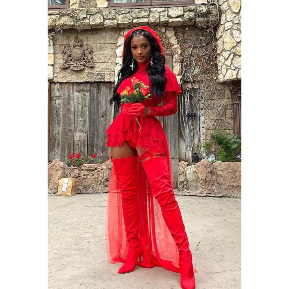 YANDY - Beetlejuice Bride / Lydia Deetz costume / Beetle Bride to Be / Red Bride - Picture 3 of 13